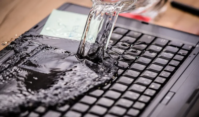 Czyszczenie po zalaniu MacBook Lublin